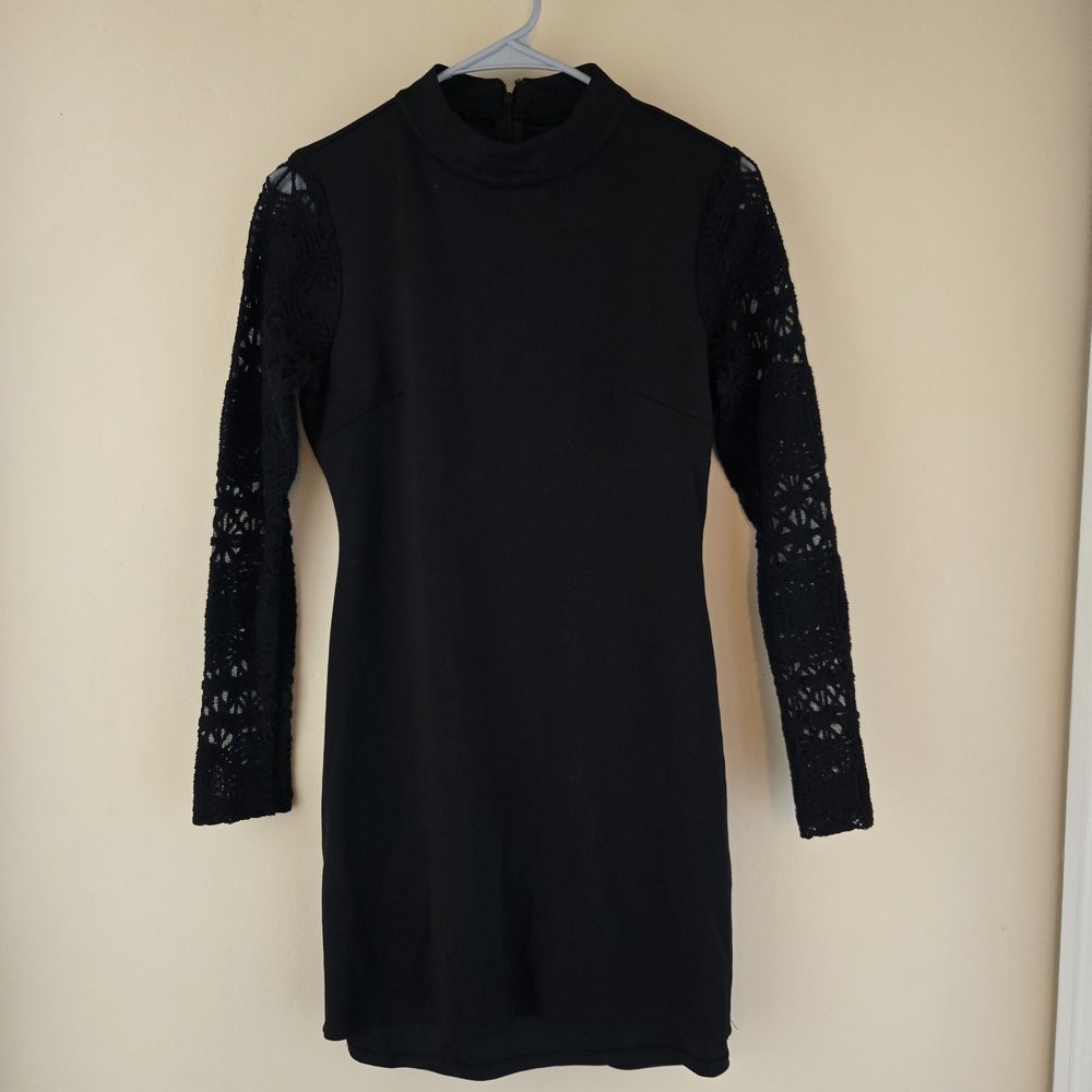 Lulu's Black Short Crochet Long Sleeve Lace Dress